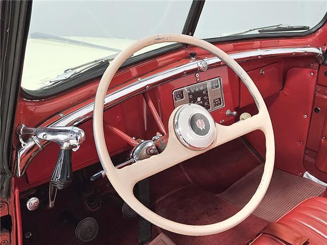 Willys-Jeepster-Cabriolet-1949-8