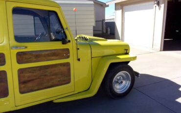 Willys-Overland-1950-4