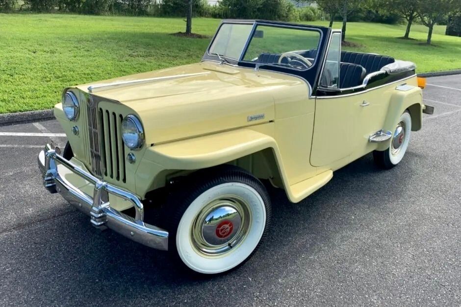 Willys-Overland-Jeepster-Cabriolet-1949