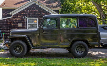 Willys-Station-Sedan-SUV-1952-2