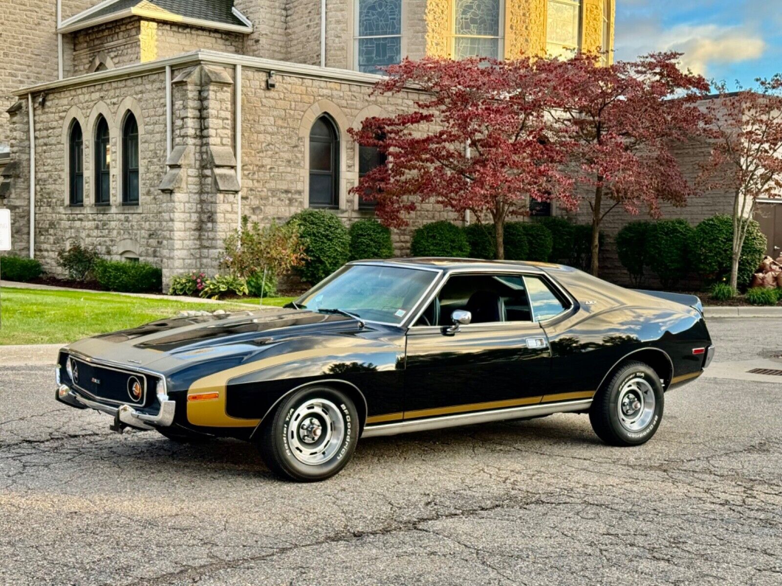 AMC Javelin  year1}