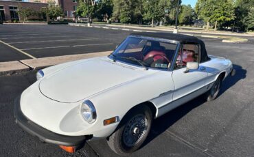 Alfa-romeo-Spider-veloce-1980-6