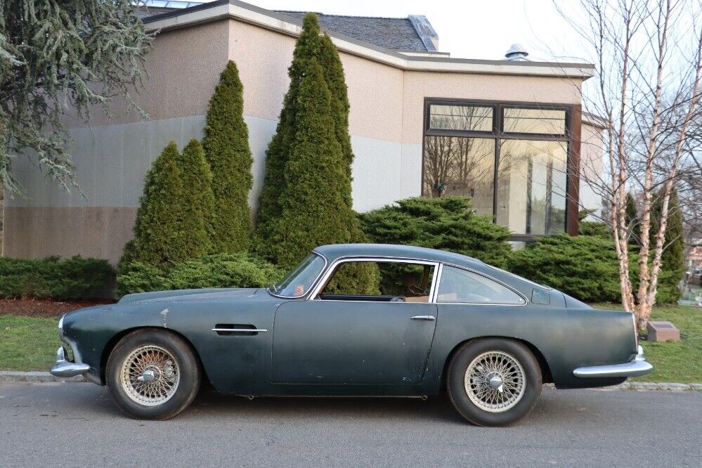 Aston-Martin-DB4-Series-II-1961-3