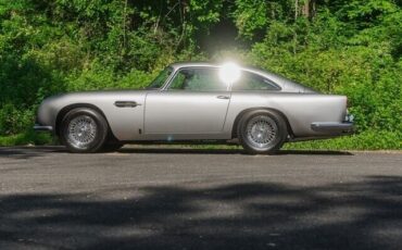 Aston-Martin-DB5-1965-11