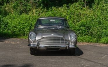 Aston-Martin-DB5-1965-8