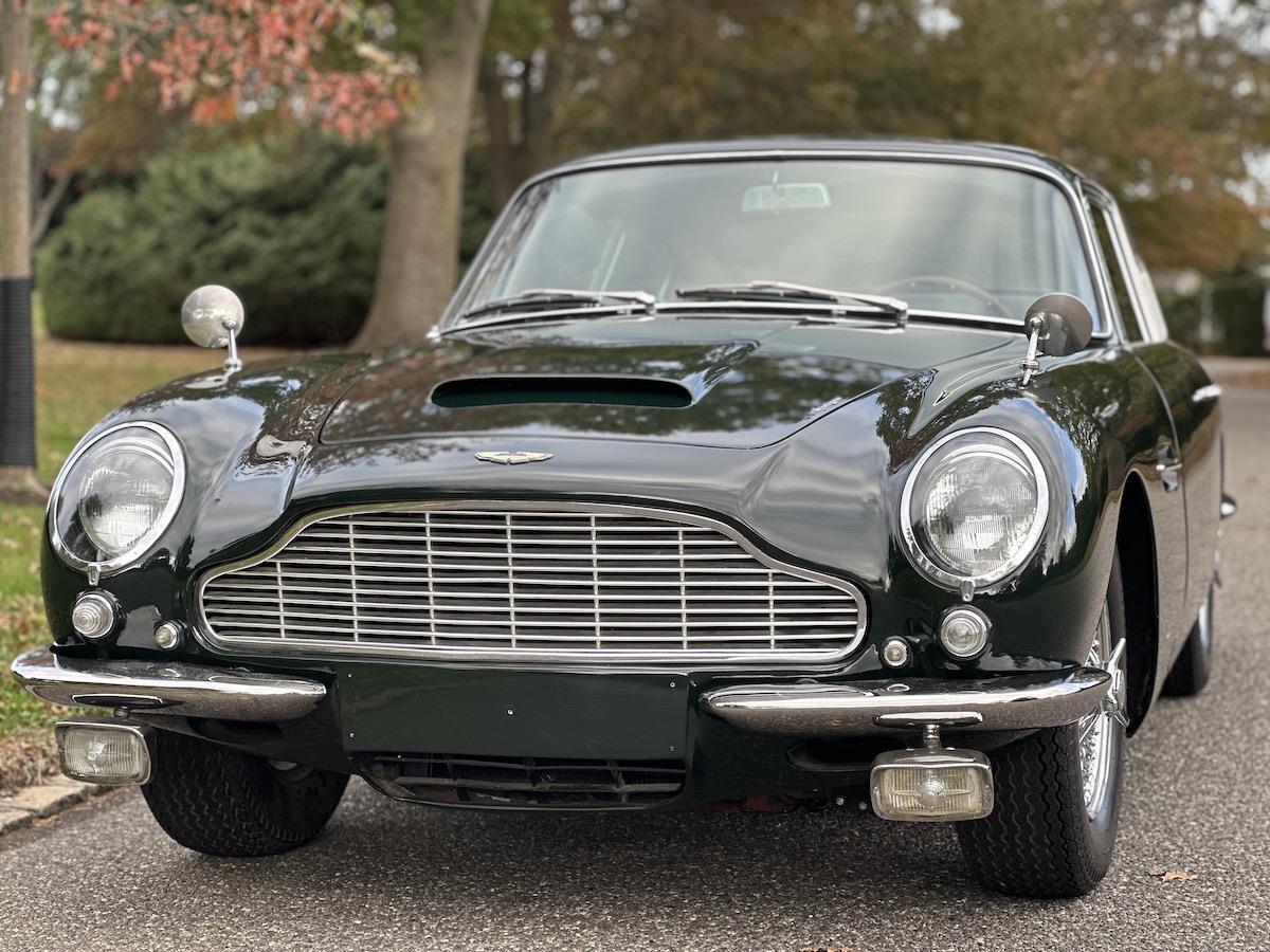 Aston-Martin-DB6-Coupe-1966-23