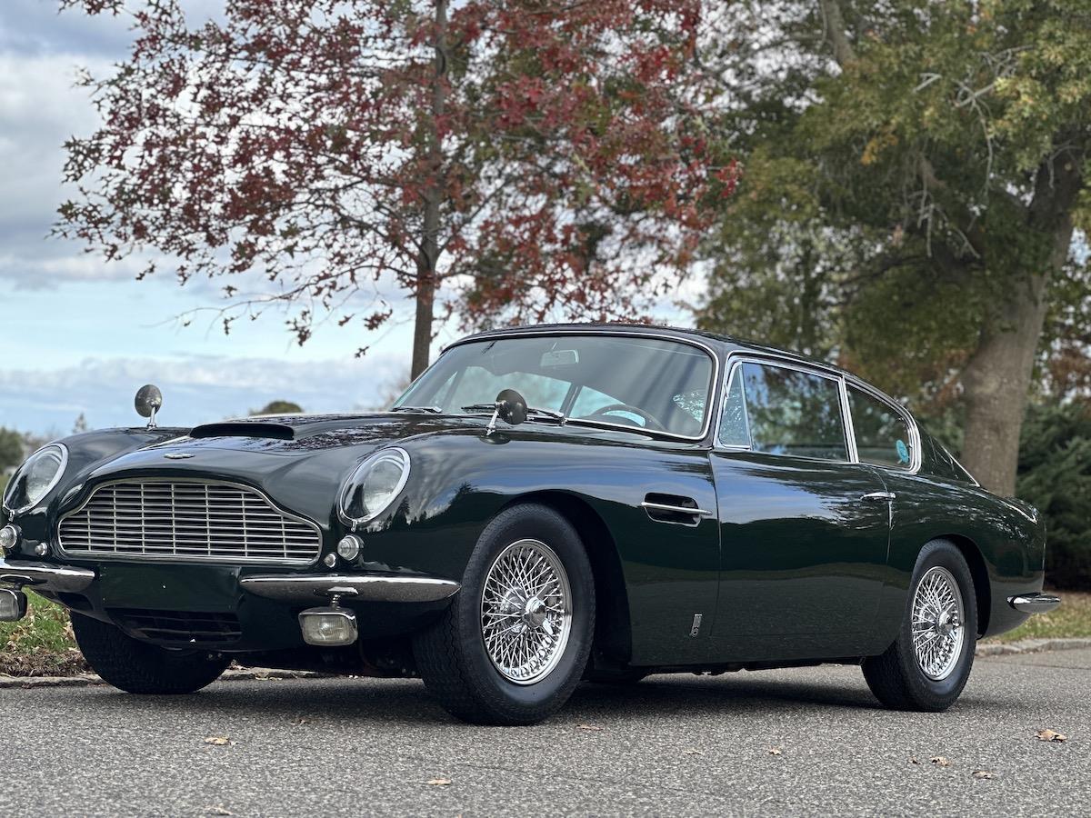 Aston-Martin-DB6-Coupe-1966-28