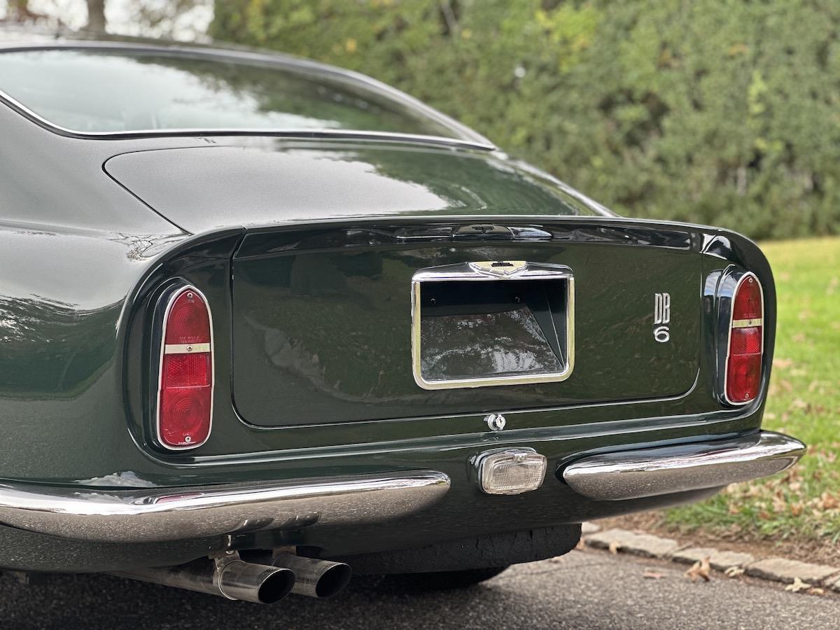 Aston-Martin-DB6-Coupe-1966-30