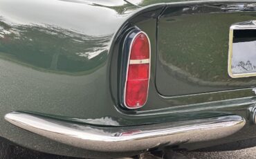 Aston-Martin-DB6-Coupe-1966-32