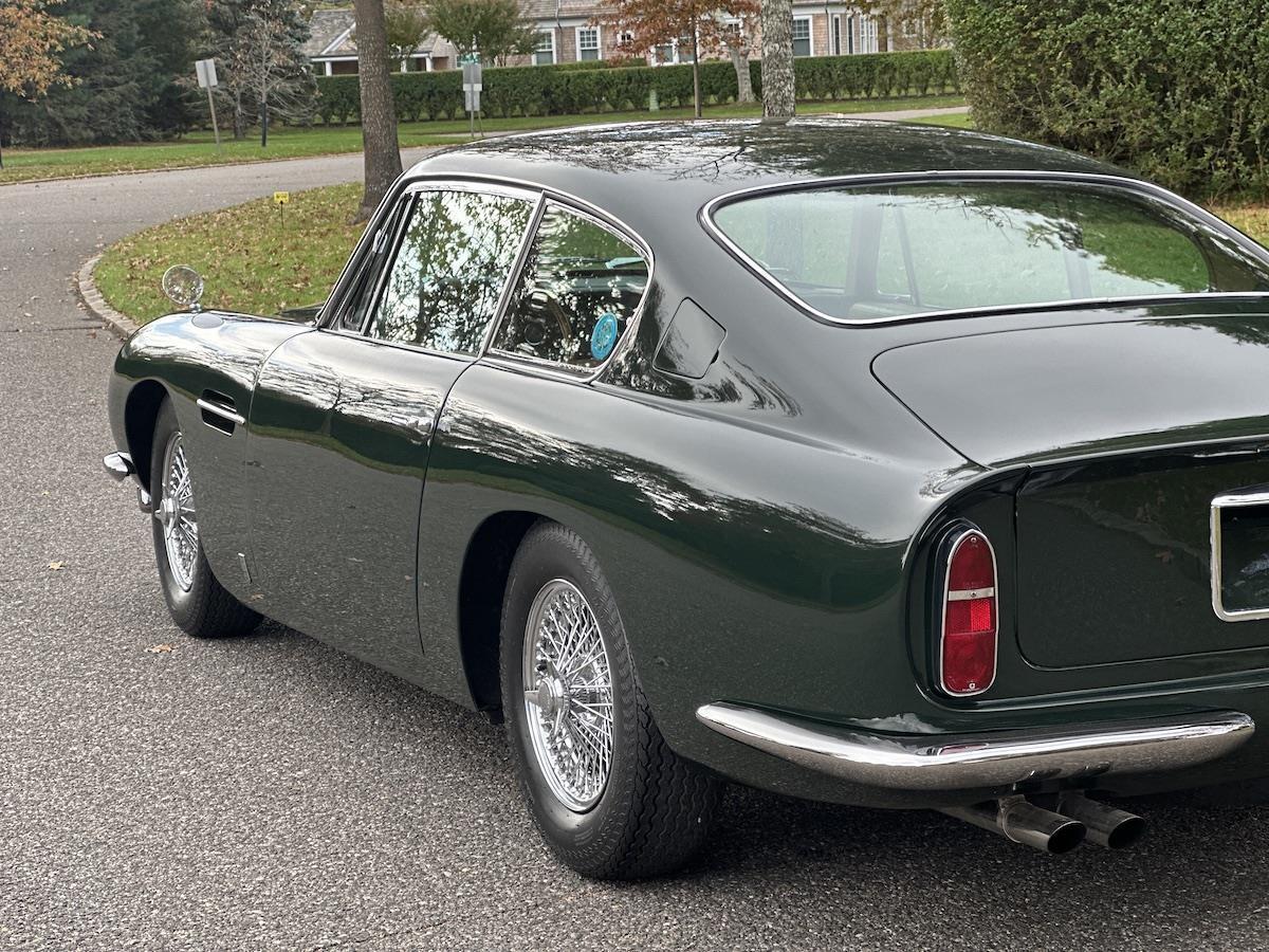 Aston-Martin-DB6-Coupe-1966-36