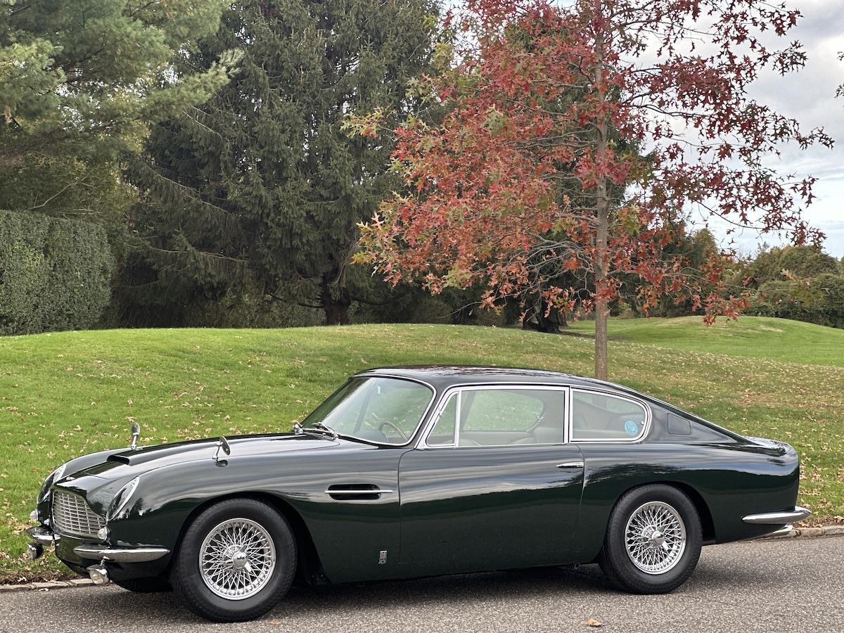 Aston-Martin-DB6-Coupe-1966-39