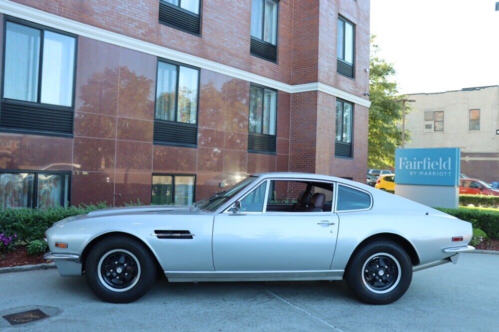 Aston-Martin-DBS-1971-1