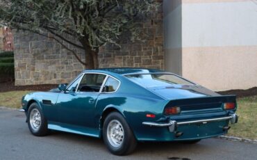 Aston-Martin-V8-Series-III-1976-5