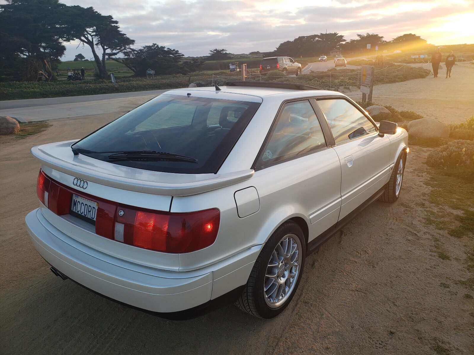 Audi-Coupe-Quattro-Coupe-1990-14