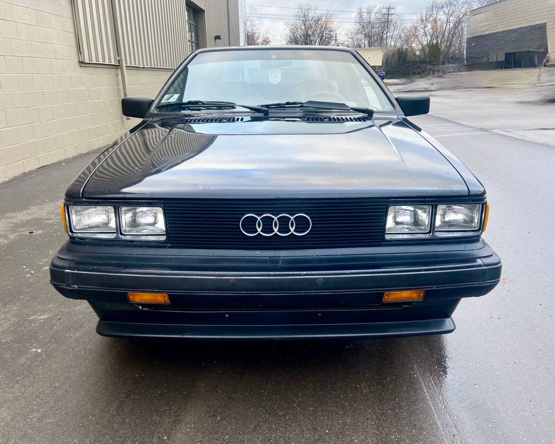 Audi-Gt-coupe-1984-9