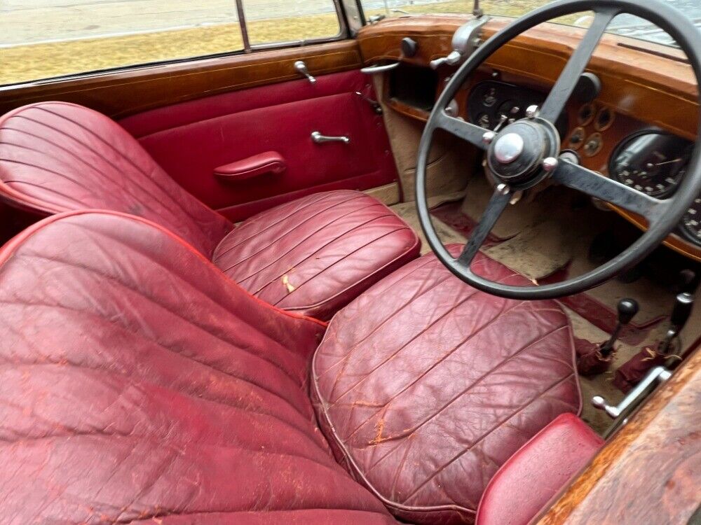 Bentley-4-14-Litre-1936-5