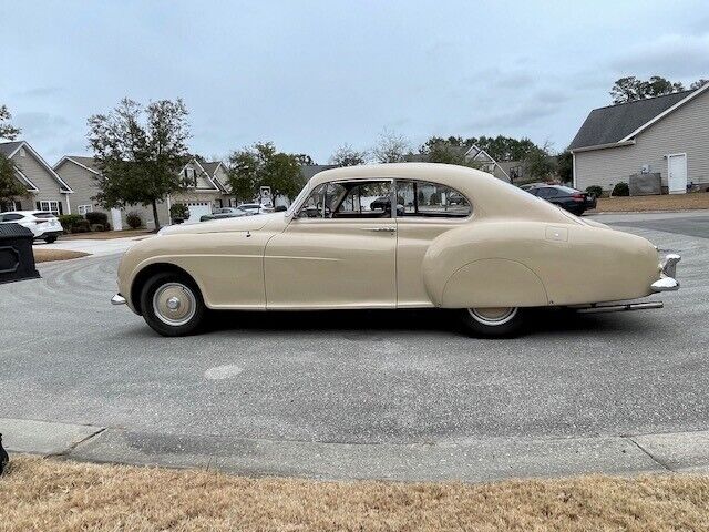 Bentley-R-Type-Continental-1952-2