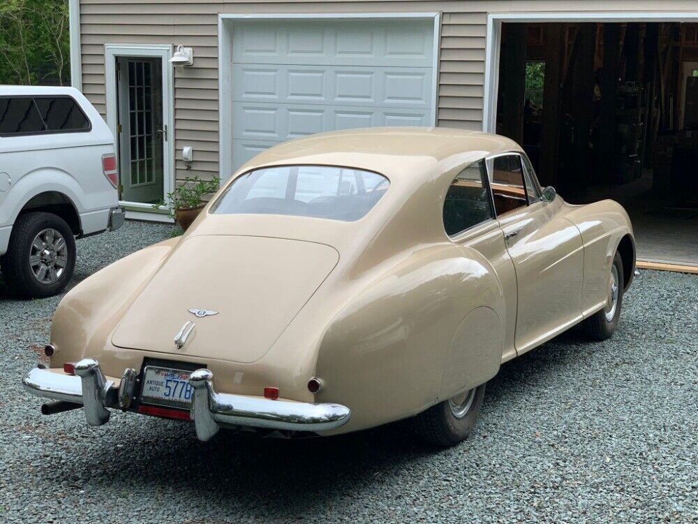 Bentley-R-Type-Continental-1952-4