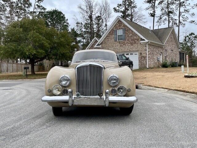 Bentley-R-Type-Continental-1952-5