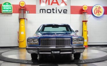 Buick-LeSabre-1976-4