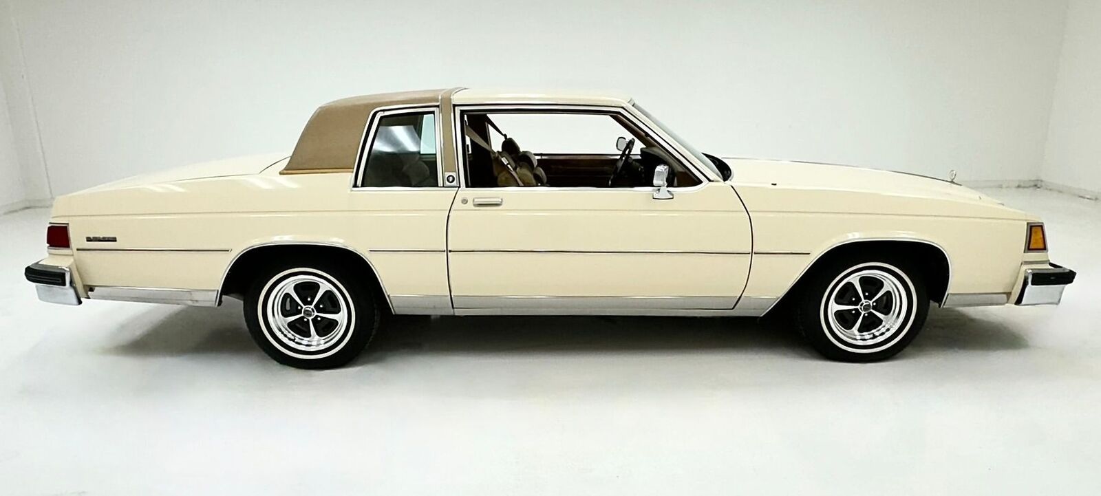 Buick-LeSabre-1985-5