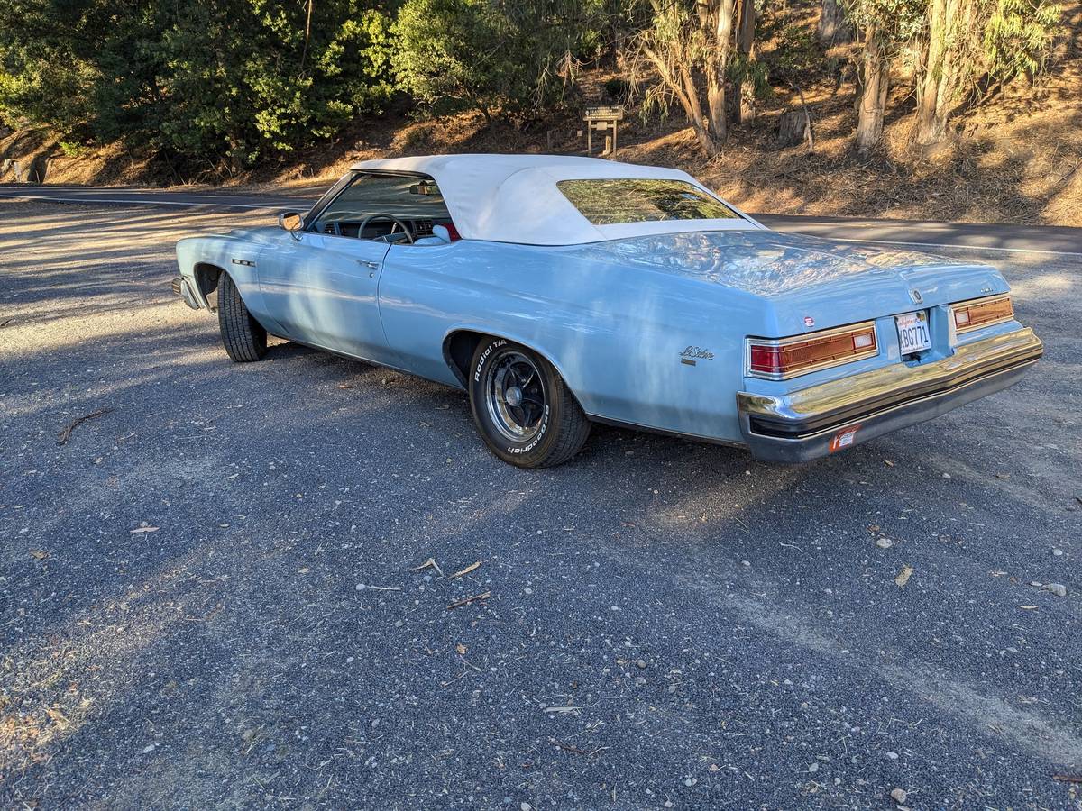 Buick-Lesabre-1975-8