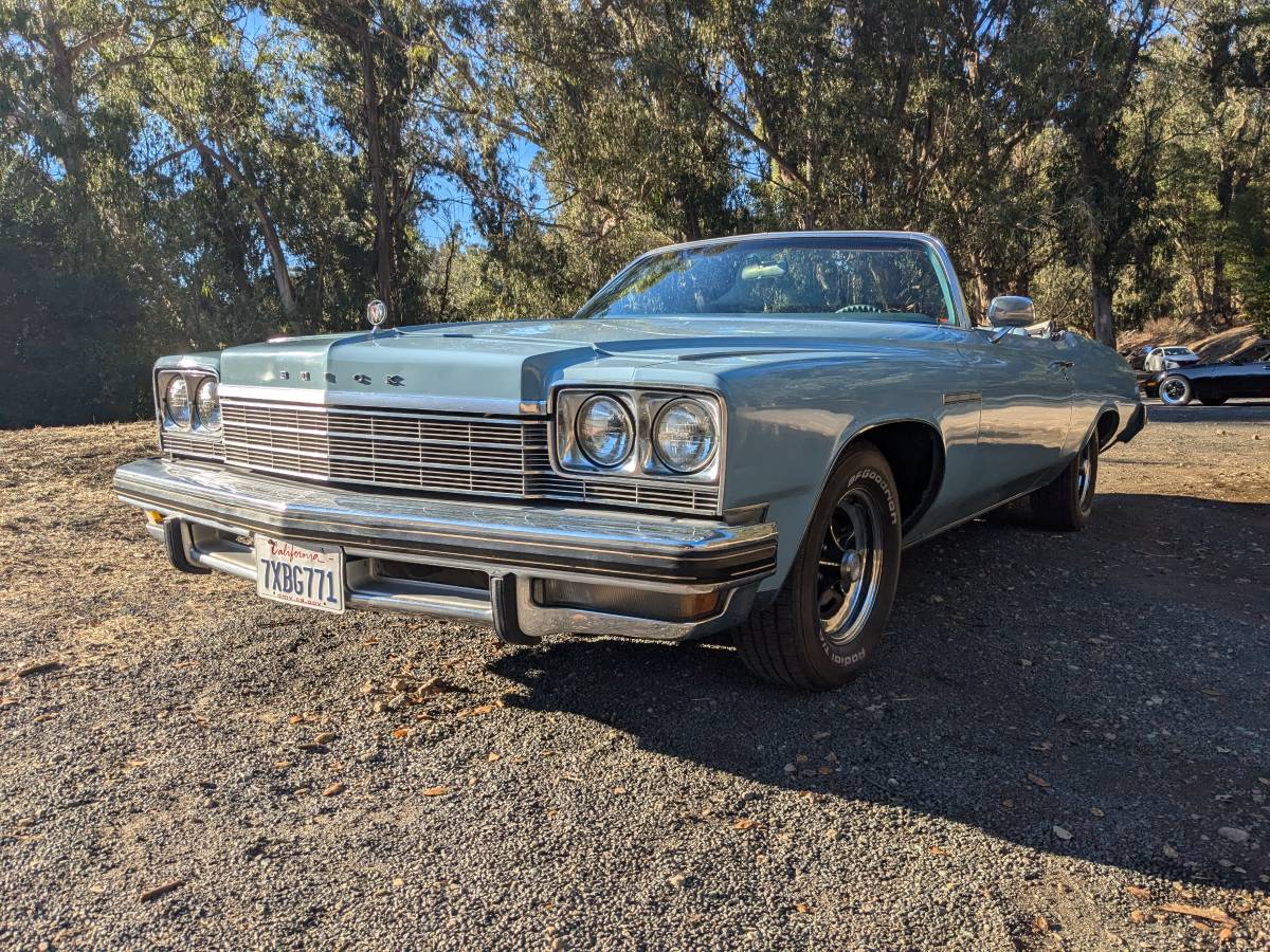 Buick-Lesabre-1975-9