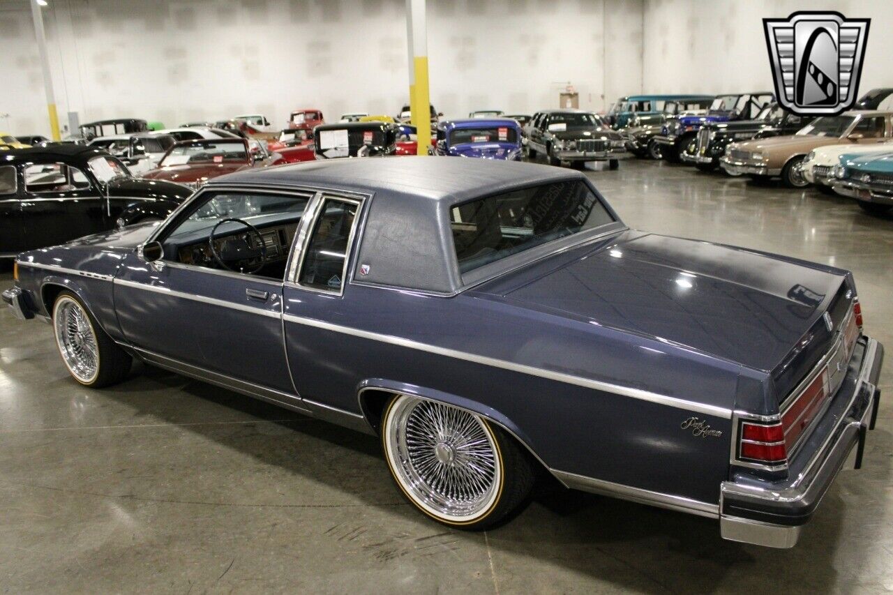 Buick-Park-Avenue-Coupe-1984-4