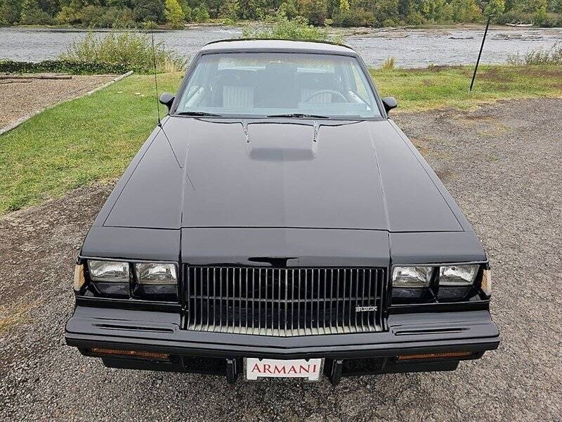 Buick-Regal-grand-national-turbo-1987-16