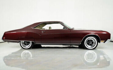 Buick-Riviera-1970-12