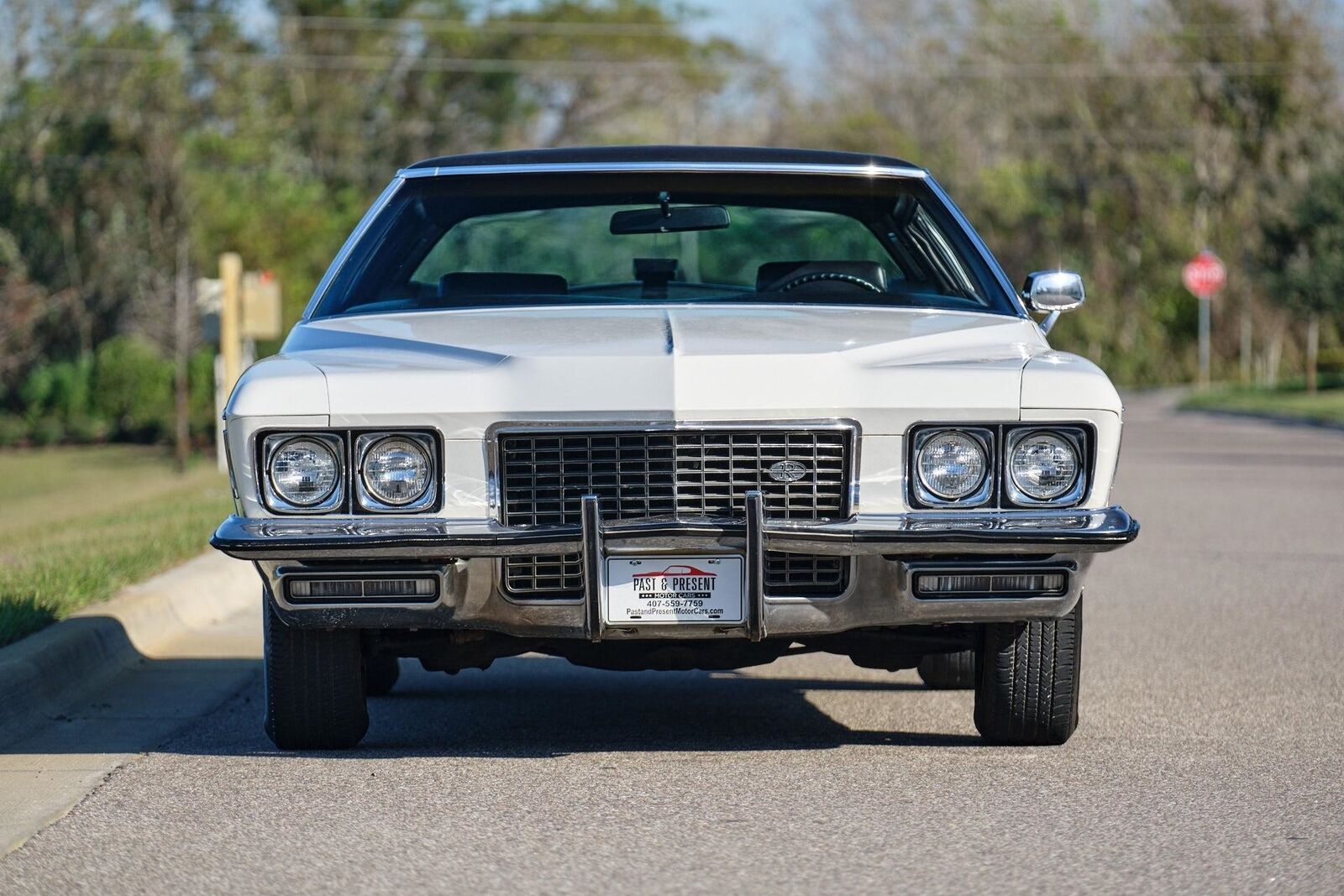 Buick-Riviera-1972-9