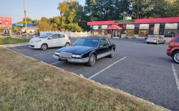 Buick-Riviera-1990-3