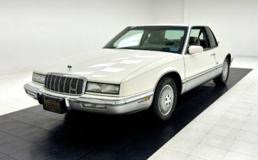 Buick Riviera  1992