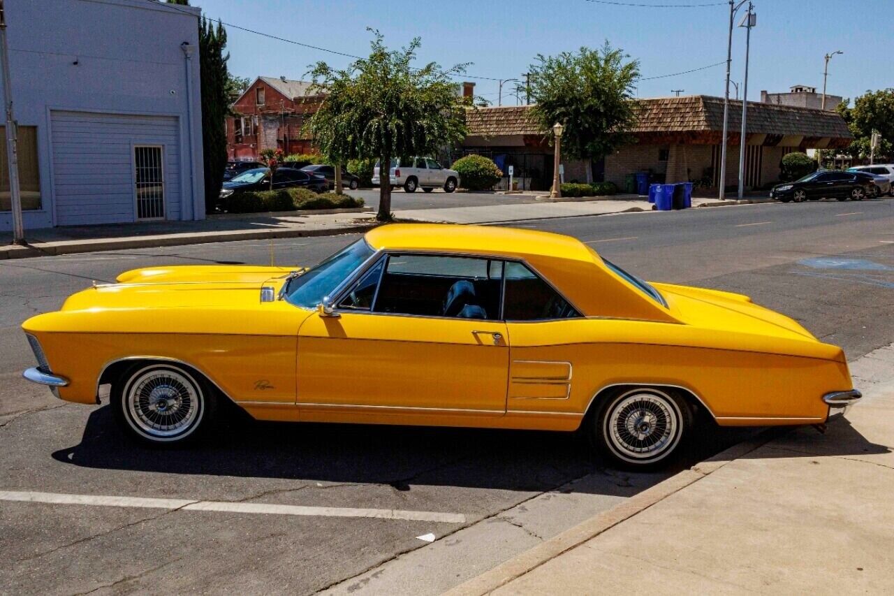 Buick-Riviera-Coupe-1964-10