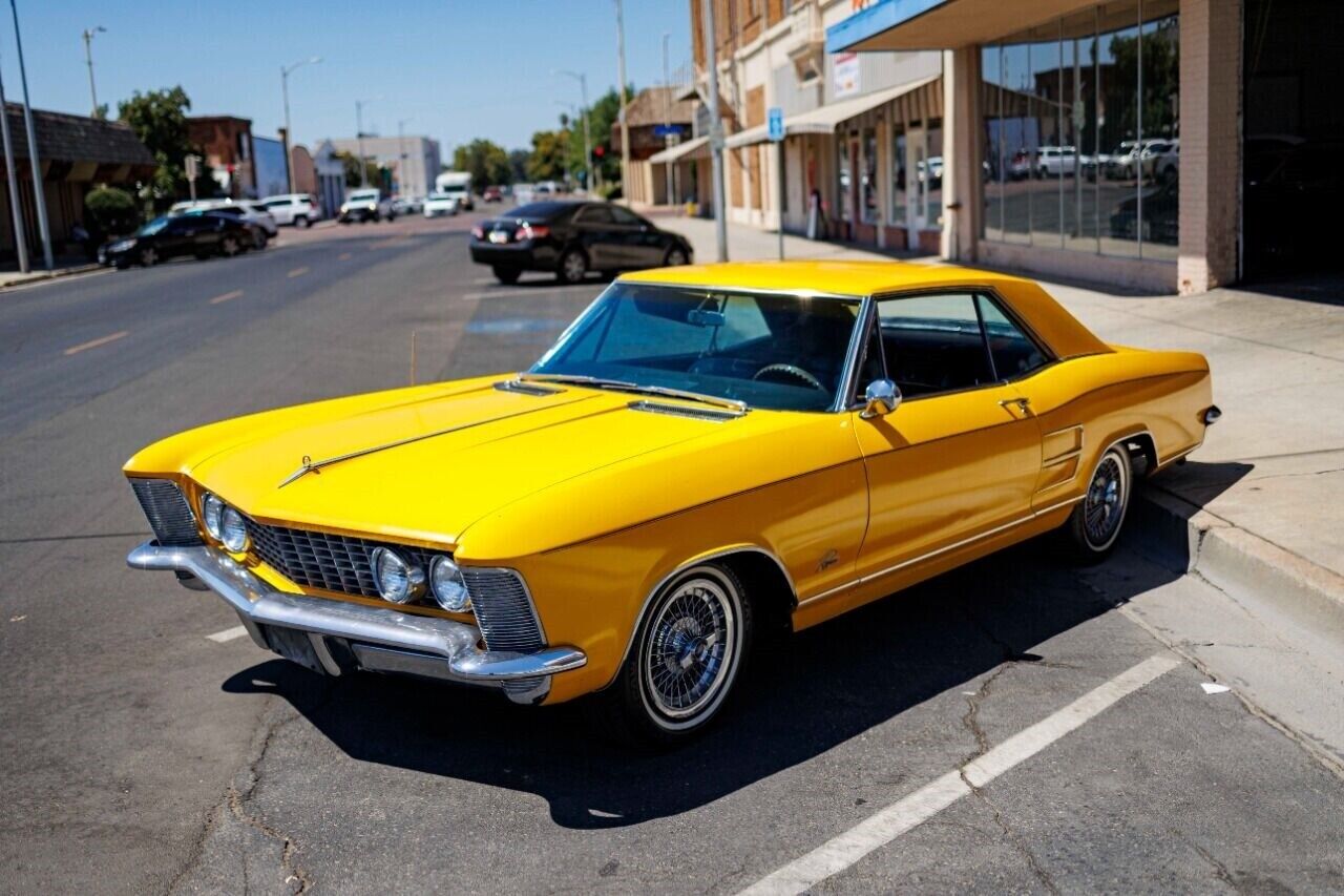 Buick-Riviera-Coupe-1964-3