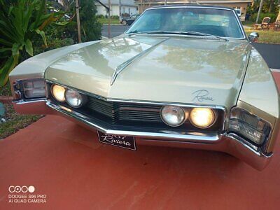 Buick-Riviera-Coupe-1967-1