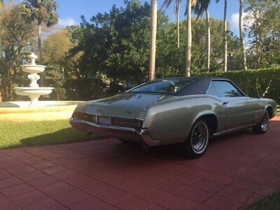 Buick-Riviera-Coupe-1967-5