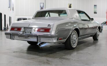 Buick-Riviera-Coupe-1979-4