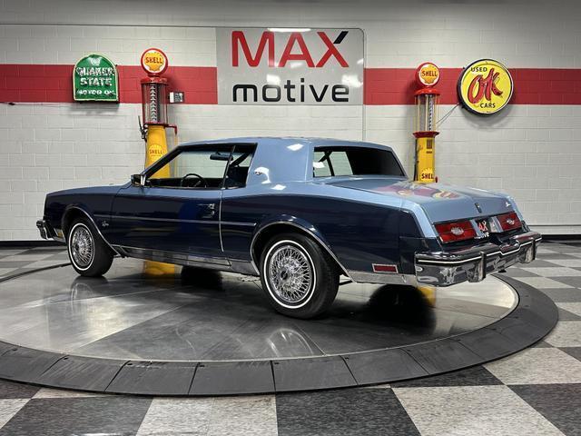 Buick-Riviera-Coupe-1985-4