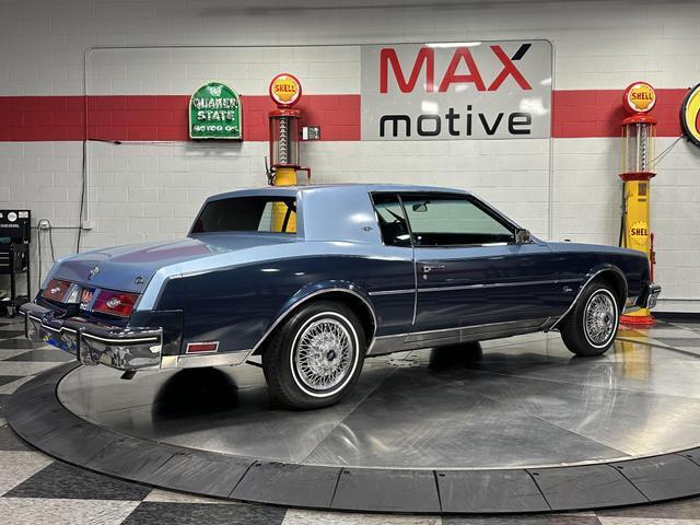 Buick-Riviera-Coupe-1985-6