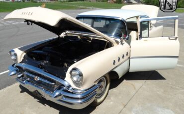 Buick-Roadmaster-1955-11