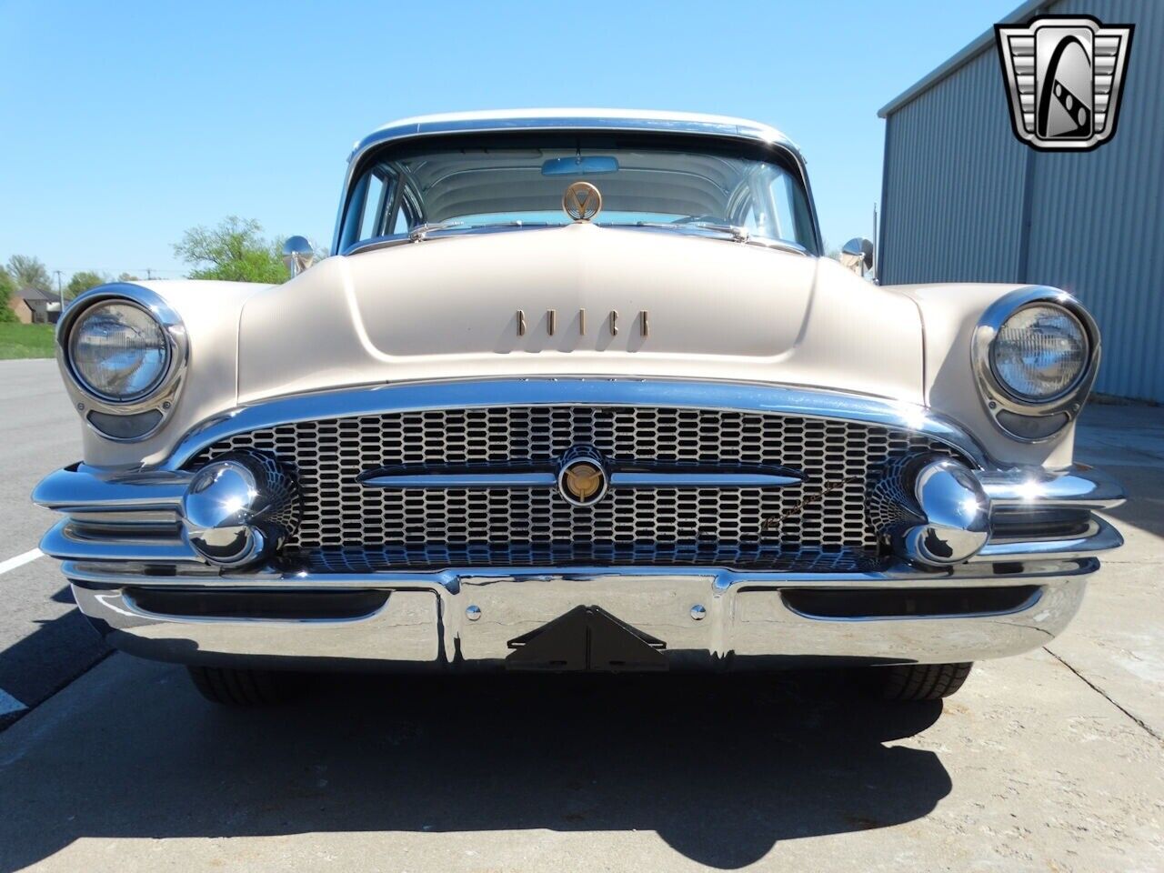 Buick-Roadmaster-1955-2