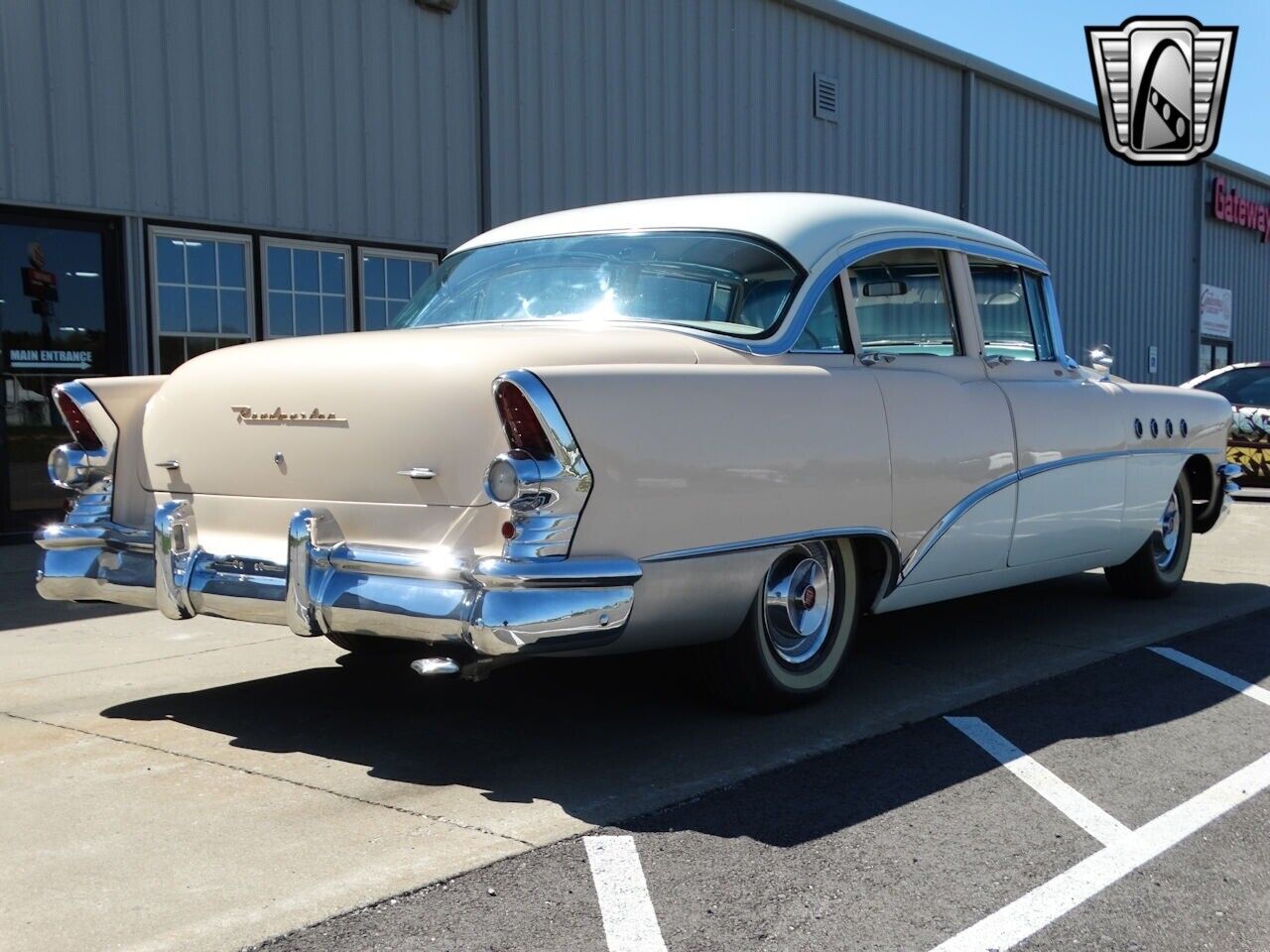 Buick-Roadmaster-1955-7