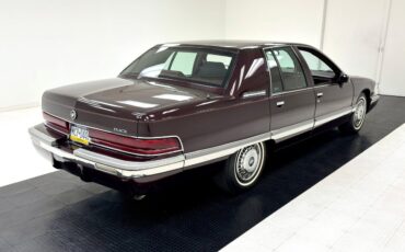 Buick-Roadmaster-Berline-1994-4