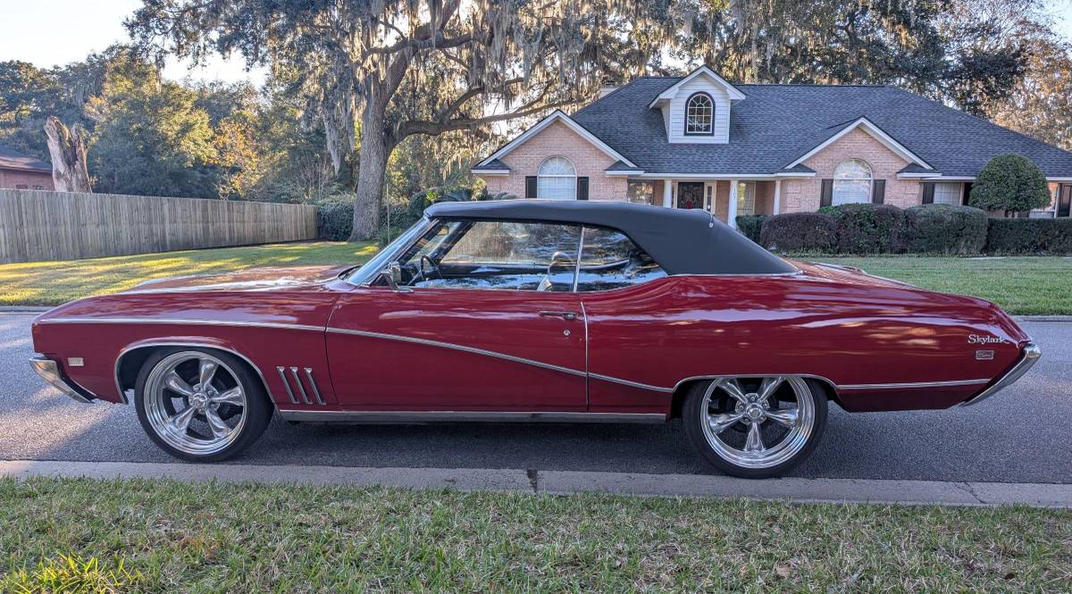 Buick-Skylark-custom-convertible-1969-1