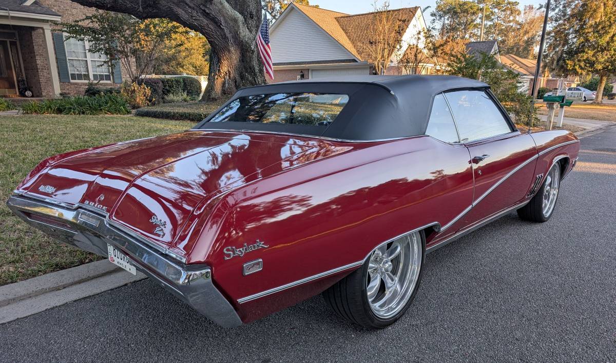 Buick-Skylark-custom-convertible-1969-3