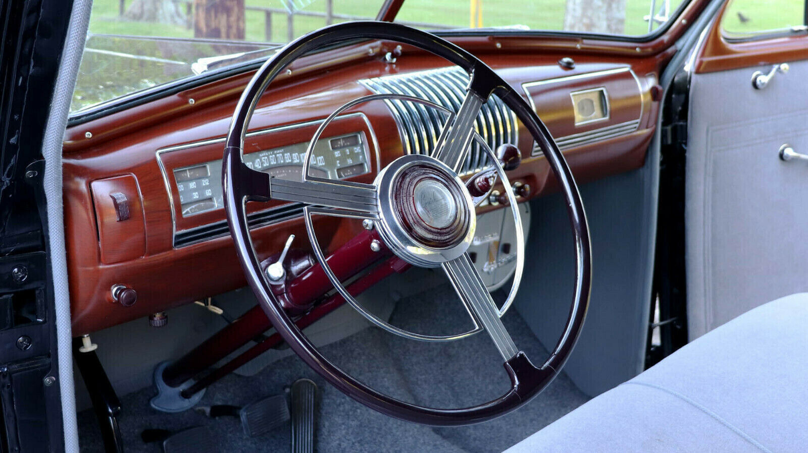 Buick-Special-Opera-Coupe-Coupe-1939-8