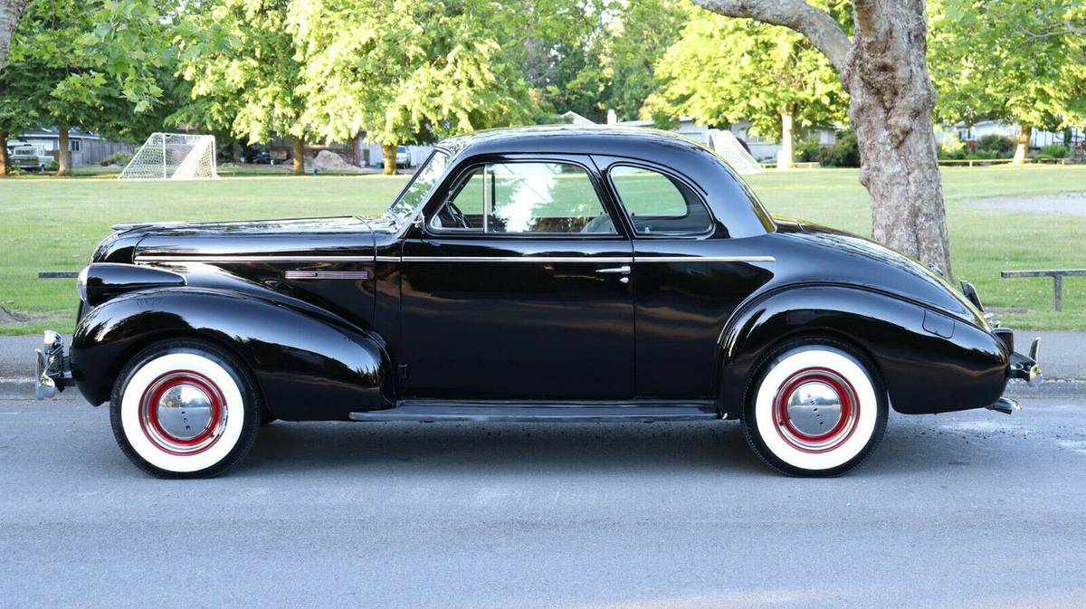 Buick-Special-opera-coupe-46s-1939-4