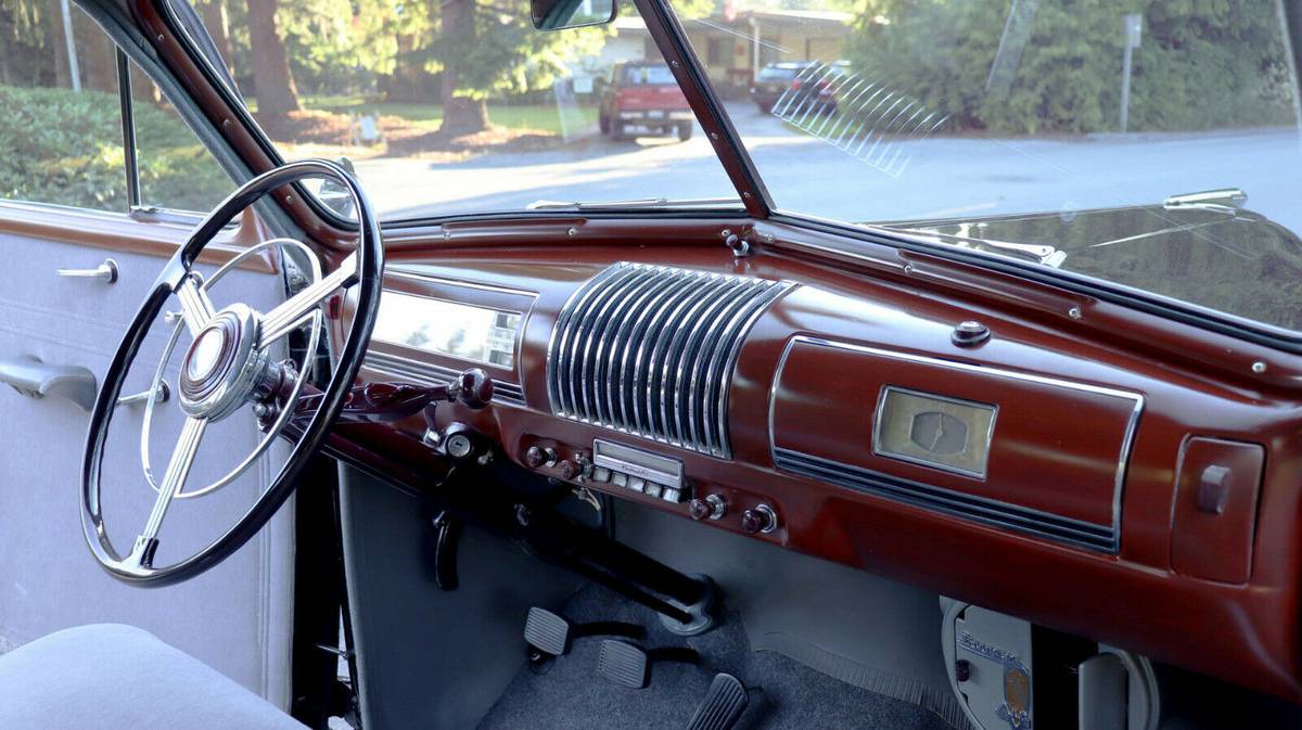 Buick-Special-opera-coupe-46s-1939-8