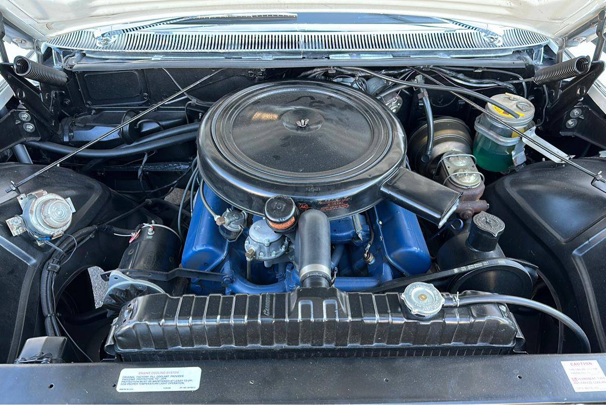 Cadillac-62-1960-18